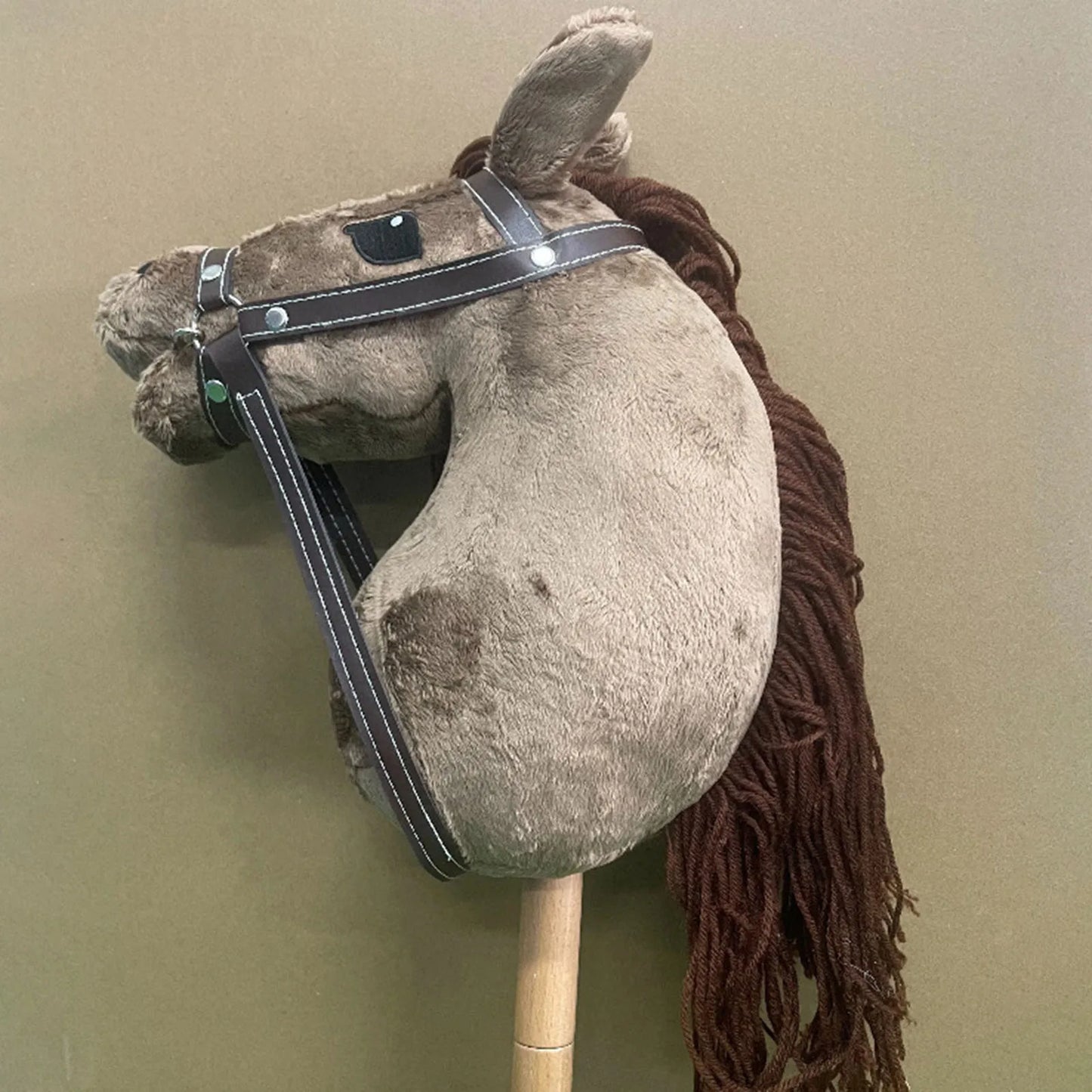 Bruno — Brown Stick Horse